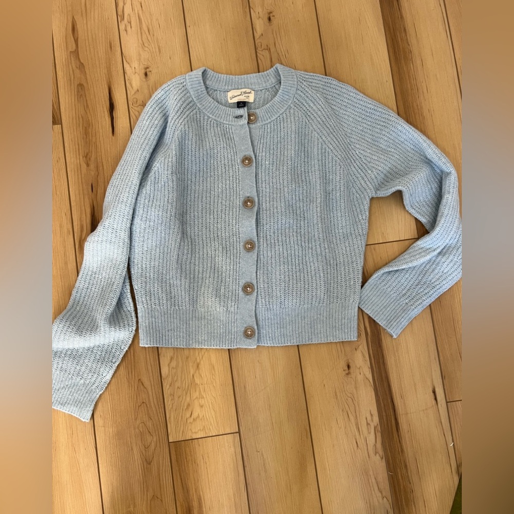 Universal Thread Light Blue Cropped Button-Front Cardigan